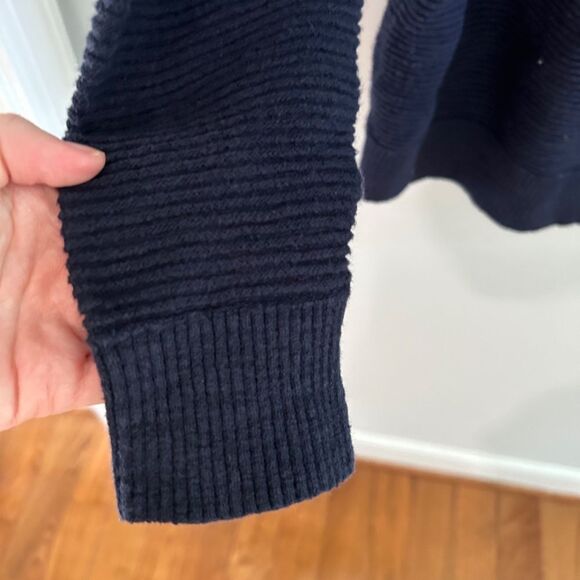 LOFT navy v neck sweater - Picture 4 of 4